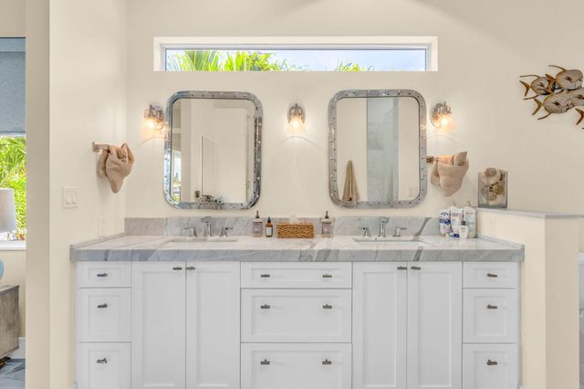 145 Venetian Drive, Lower Matecumbe, FL 33036