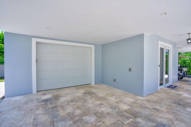 145 Venetian Drive, Lower Matecumbe, FL 33036