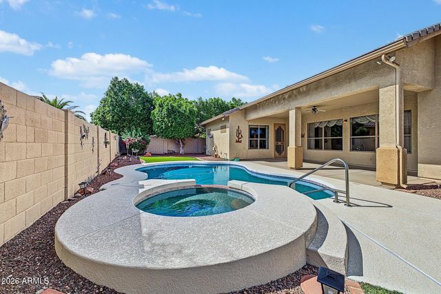 6125 W KIMBERLY Way, Glendale, AZ 85308