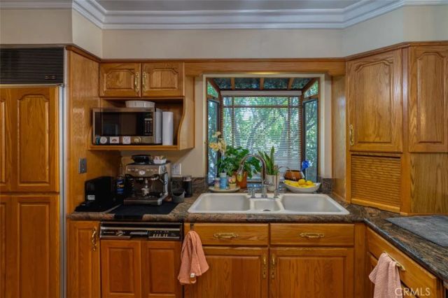 8315 Canterbury Avenue, Sun Valley, CA 91352
