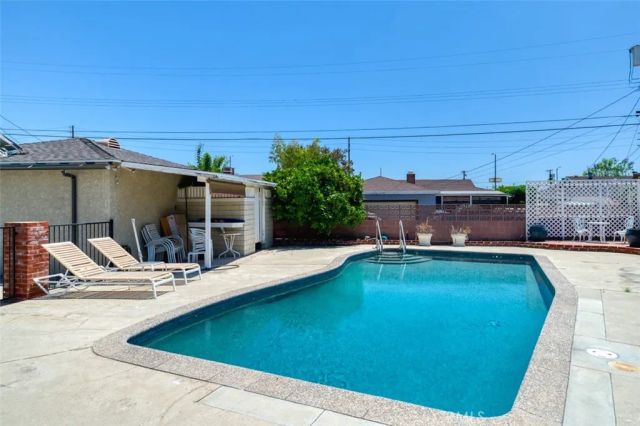 8315 Canterbury Avenue, Sun Valley, CA 91352