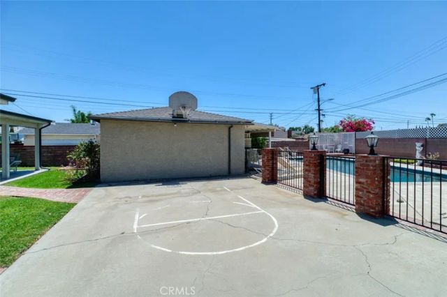 8315 Canterbury Avenue, Sun Valley, CA 91352