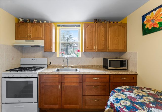 18 Butler Place, Yonkers, NY 10710