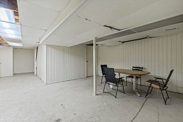 3522 Ridgecliffe Drive, Flint, MI 48532