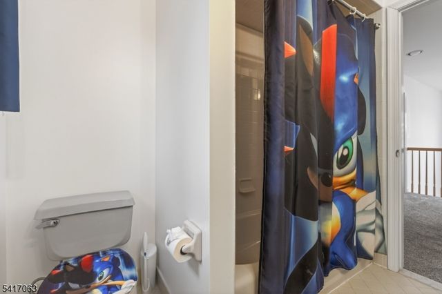 5 Hughey Ln, Hillsborough Twp., NJ 08844