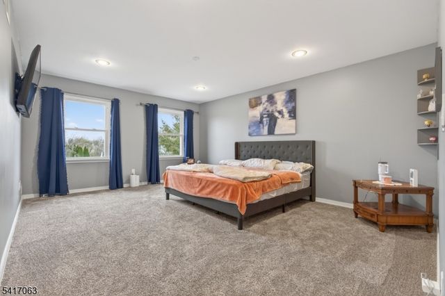 5 Hughey Ln, Hillsborough Twp., NJ 08844