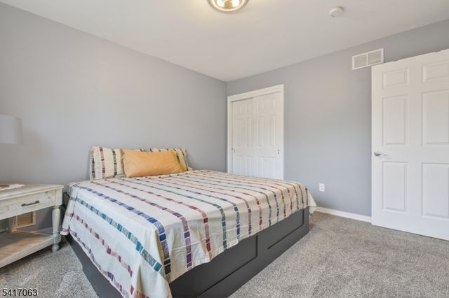 5 Hughey Ln, Hillsborough Twp., NJ 08844