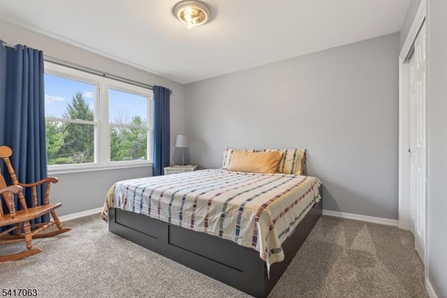 5 Hughey Ln, Hillsborough Twp., NJ 08844