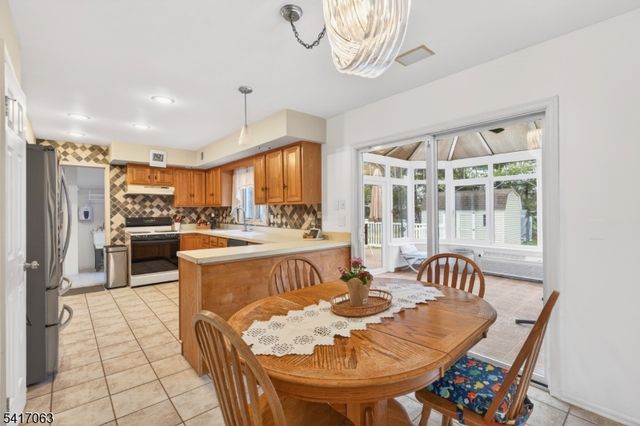 5 Hughey Ln, Hillsborough Twp., NJ 08844