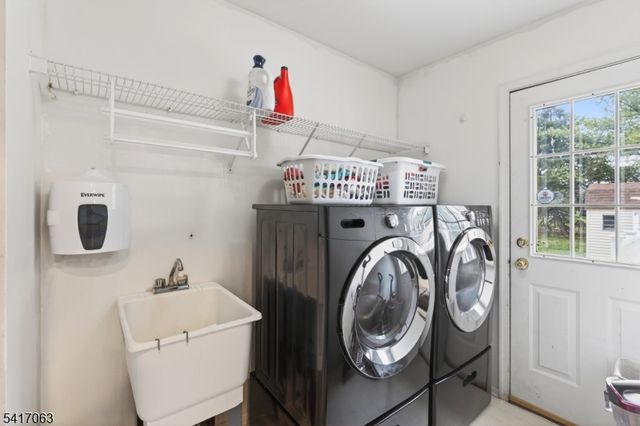 5 Hughey Ln, Hillsborough Twp., NJ 08844