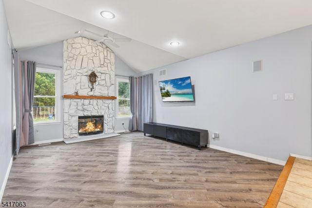 5 Hughey Ln, Hillsborough Twp., NJ 08844