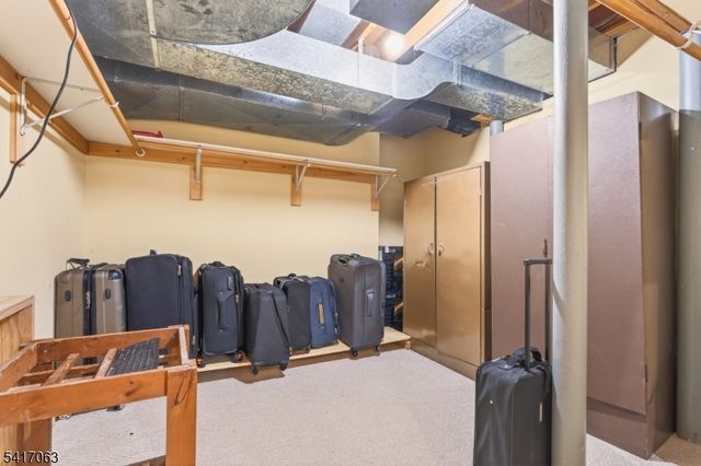 5 Hughey Ln, Hillsborough Twp., NJ 08844