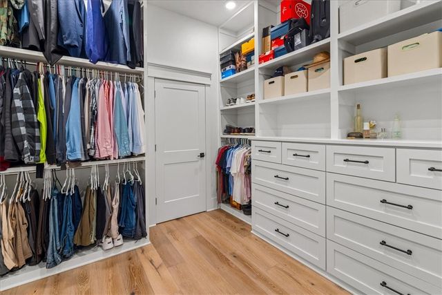 9826 Philpott Road, Bentonville, AR 72713