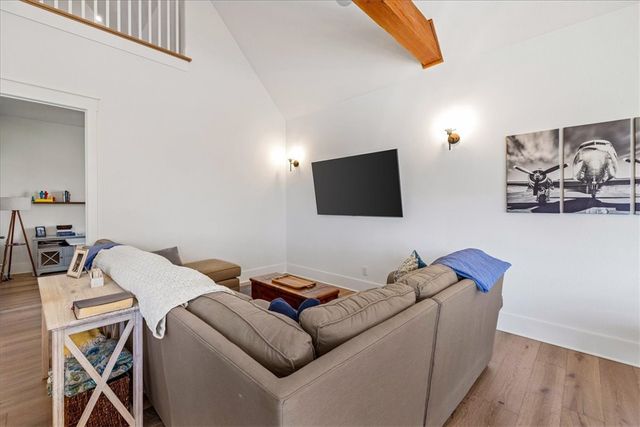 9826 Philpott Road, Bentonville, AR 72713