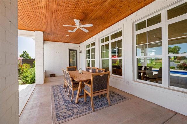 9826 Philpott Road, Bentonville, AR 72713