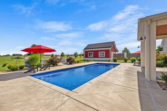 9826 Philpott Road, Bentonville, AR 72713