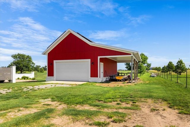 9826 Philpott Road, Bentonville, AR 72713
