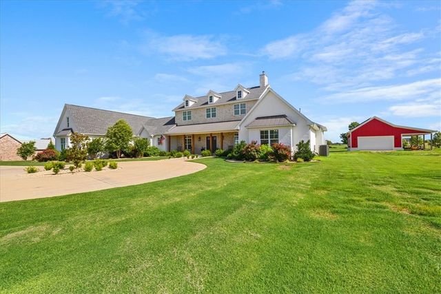 9826 Philpott Road, Bentonville, AR 72713