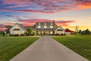 9826 Philpott Road, Bentonville, AR 72713
