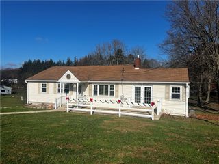 121 Deer Ln, North Sewickley Twp, PA 15010