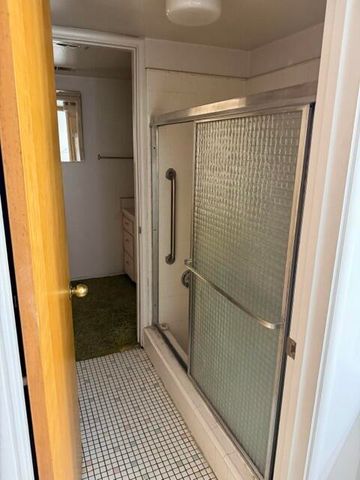 1010 S Lovers Lane, Visalia, CA 93292