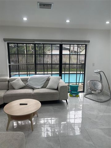 10153 SW 51st St, Cooper City, FL 33328