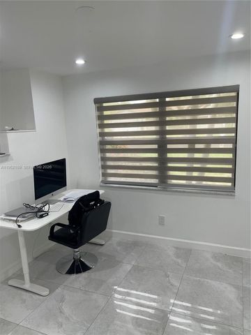 10153 SW 51st St, Cooper City, FL 33328