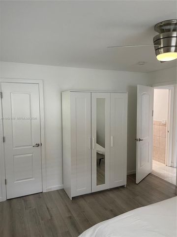 10153 SW 51st St, Cooper City, FL 33328