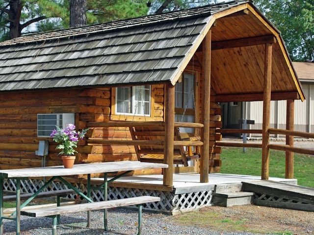 500 Saint Michael Drive, Texarkana, TX 75503