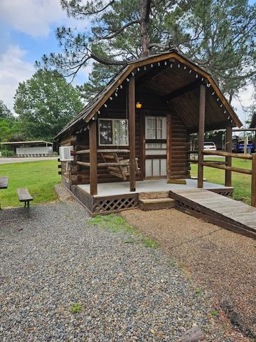 500 Saint Michael Drive, Texarkana, TX 75503