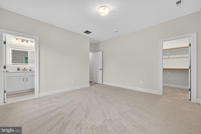 505 HILLCREST DR SW, Vienna, VA 22180