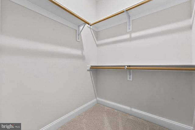 505 HILLCREST DR SW, Vienna, VA 22180