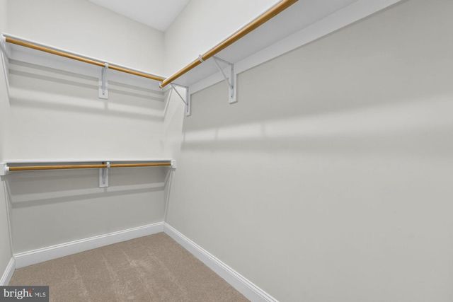 505 HILLCREST DR SW, Vienna, VA 22180