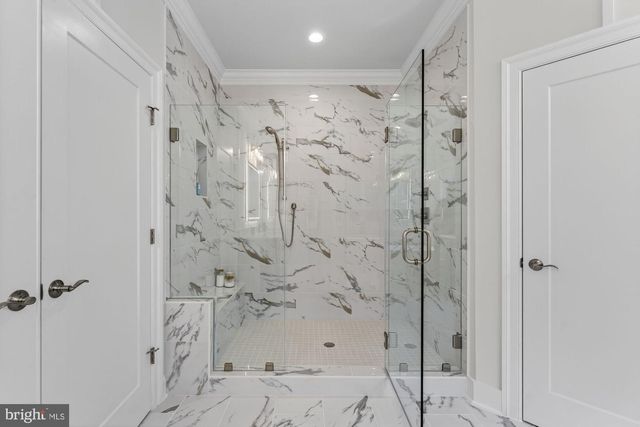 505 HILLCREST DR SW, Vienna, VA 22180