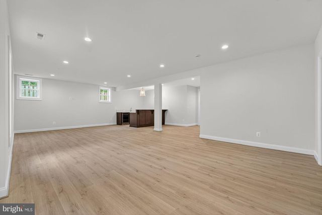 505 HILLCREST DR SW, Vienna, VA 22180