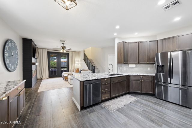 18137 W CANYON Lane, Goodyear, AZ 85338