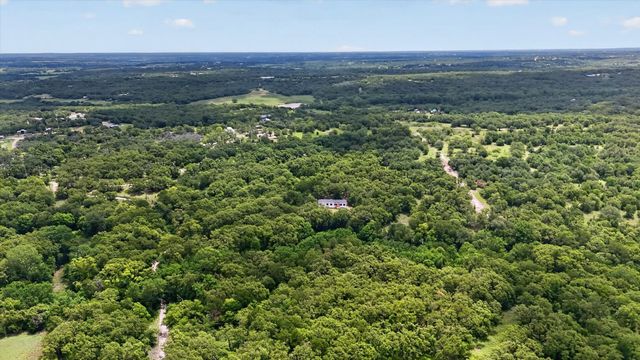 1270 Private Road 3627, Springtown, TX 76082