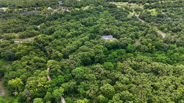 1270 Private Road 3627, Springtown, TX 76082