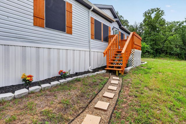 1270 Private Road 3627, Springtown, TX 76082