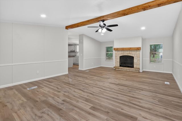 1270 Private Road 3627, Springtown, TX 76082