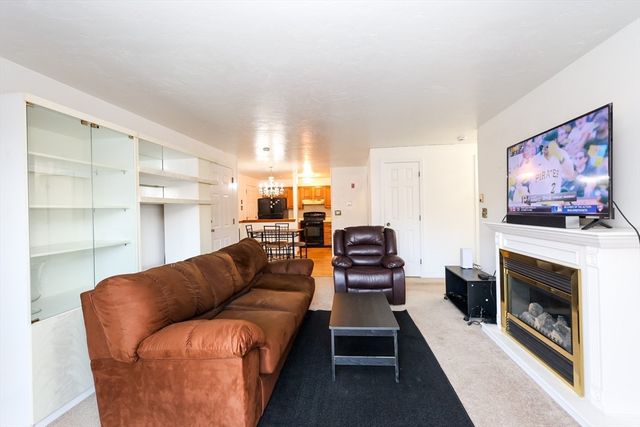 610 S Franklin St B202, Holbrook, MA 02343