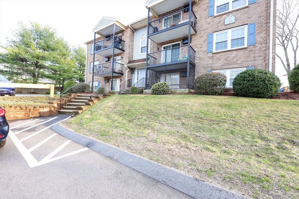 610 S Franklin St B202, Holbrook, MA 02343