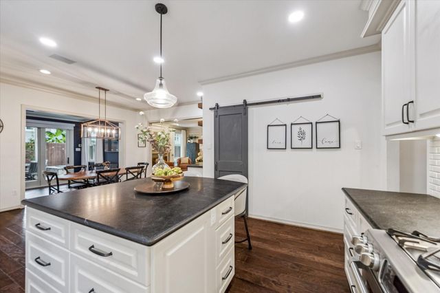 27 Cedarwing Lane, The Woodlands, TX 77380
