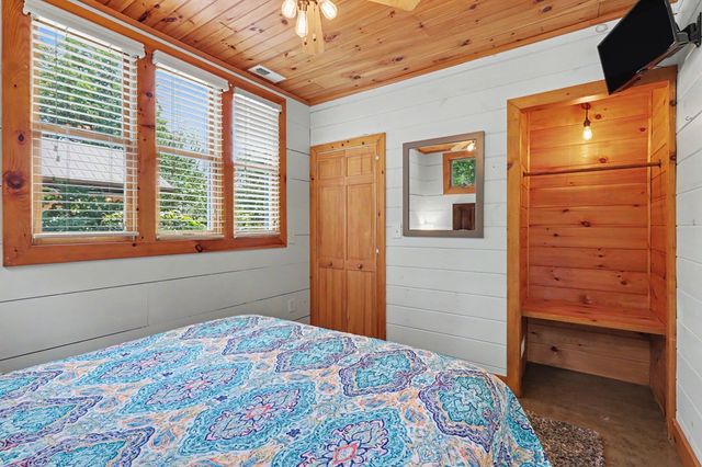 256 Low Gap Road, Hayesville, NC 28904