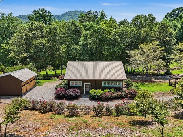 256 Low Gap Road, Hayesville, NC 28904