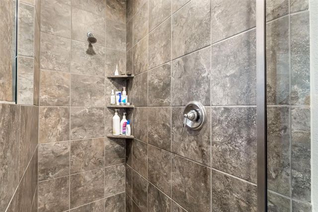 16803 Whiteoak Canyon Drive, Humble, TX 77346