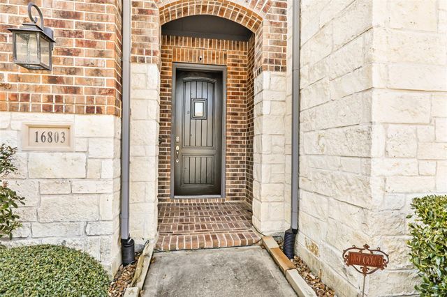 16803 Whiteoak Canyon Drive, Humble, TX 77346