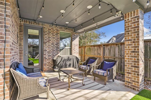 16803 Whiteoak Canyon Drive, Humble, TX 77346