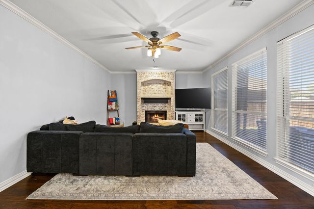 2115 Alto Avenue, Carrollton, TX 75007