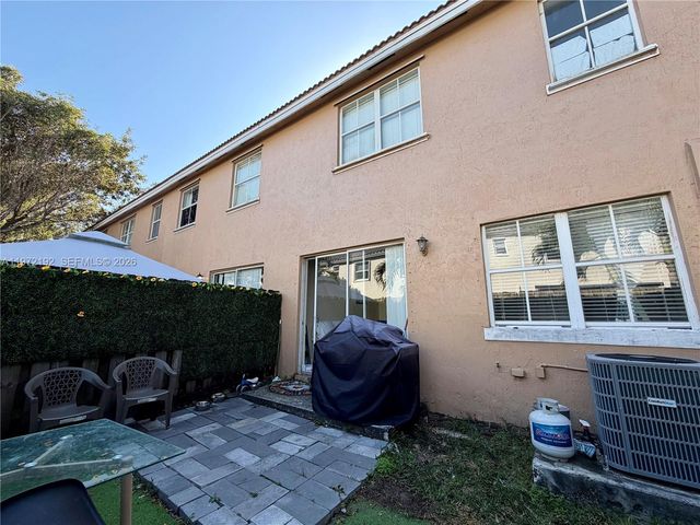 1385 SE 26th Avenue, Homestead, FL 33035